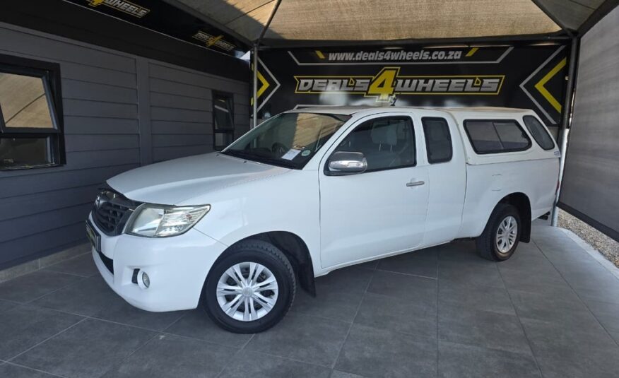 2011 TOYOTA HILUX 2.5 D-4D SRX XTRA CAB P/U S/C
