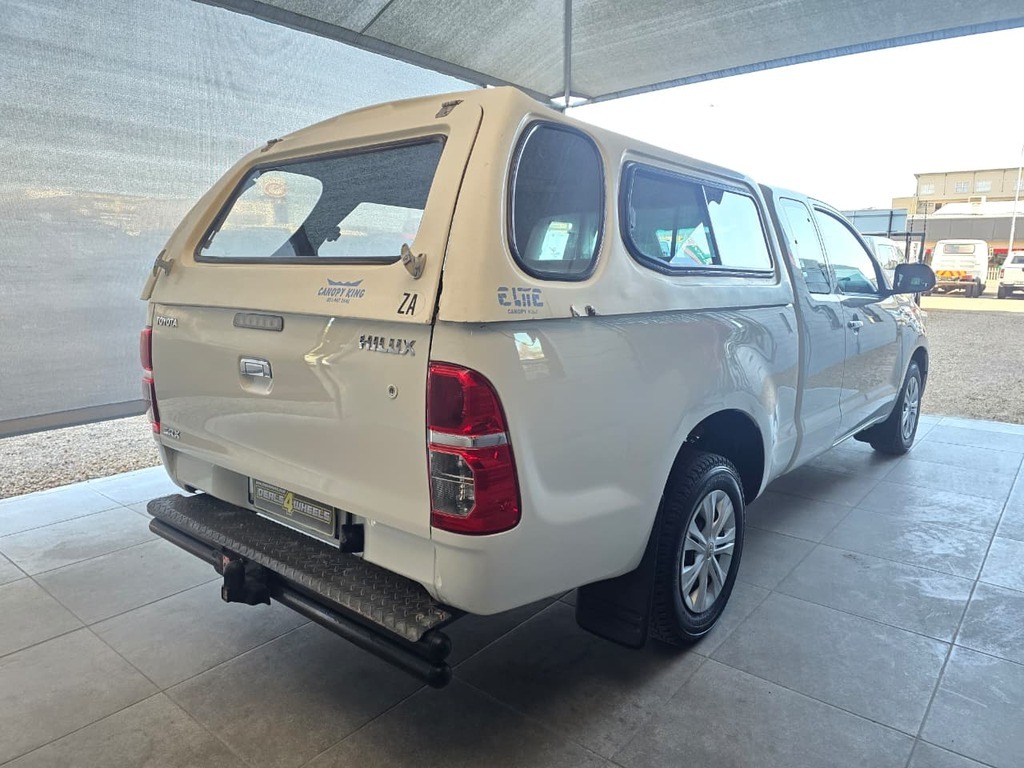 2011 TOYOTA HILUX 2.5 D-4D SRX XTRA CAB P/U S/C
