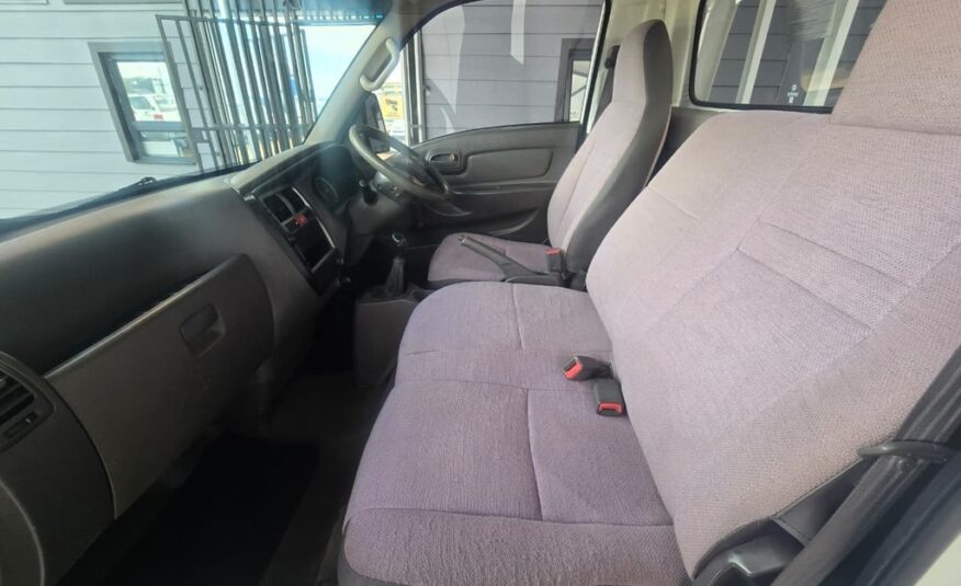 2017 HYUNDAI H100 2.6D F/C C/C