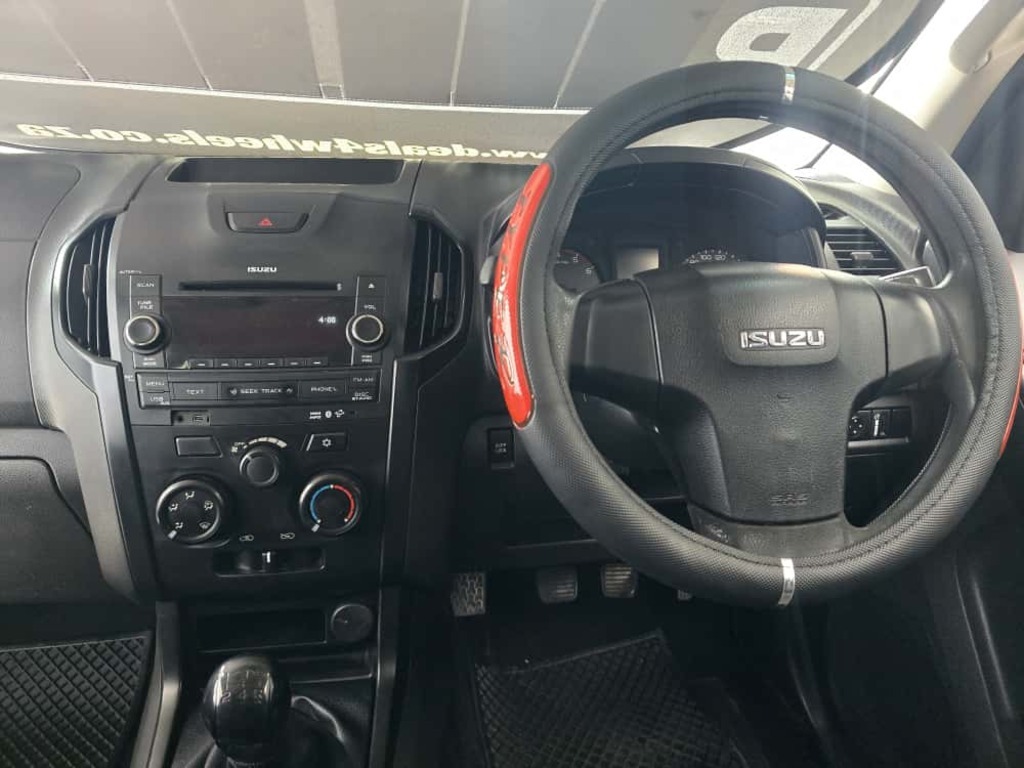 2015 ISUZU KB 250 D-TEQ LE P/U S/C