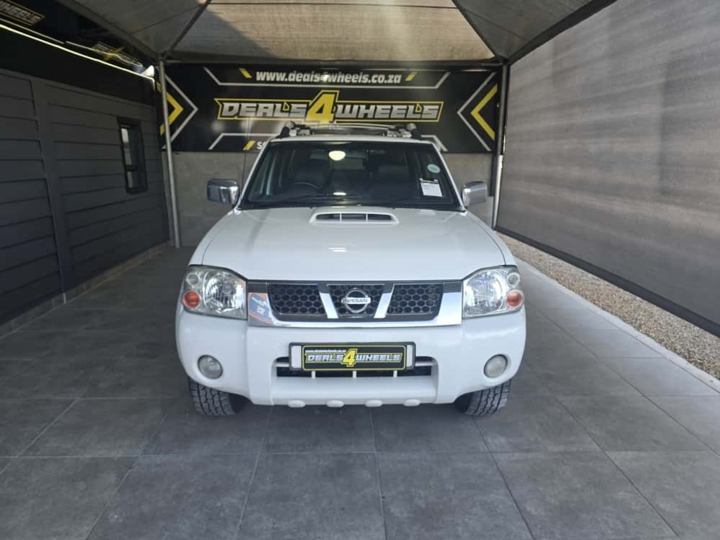 2013 NISSAN HARDBODY NP300 2.5 TDi (K11/K42) P/U D/C