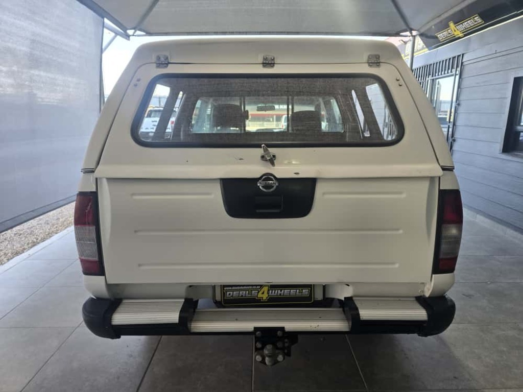 2013 NISSAN HARDBODY NP300 2.5 TDi (K11/K42) P/U D/C