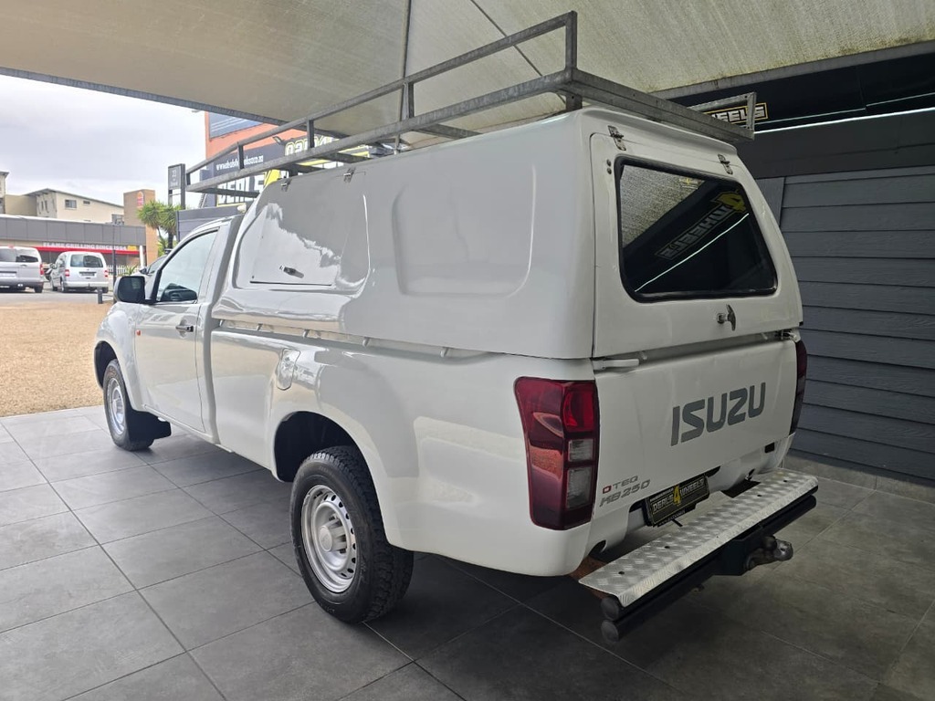 2013 ISUZU KB 250D LEED FLEETSIDE P/U S/C
