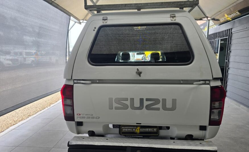 2013 ISUZU KB 250D LEED FLEETSIDE P/U S/C