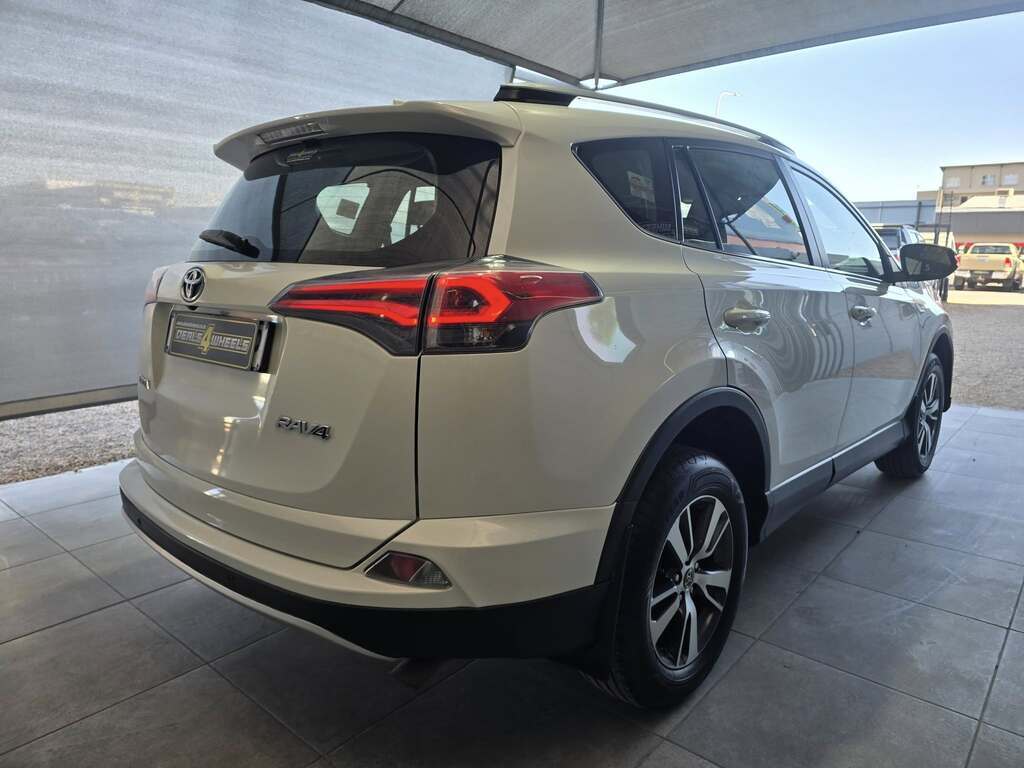 2017 TOYOTA RAV4 2.0 GX A/T