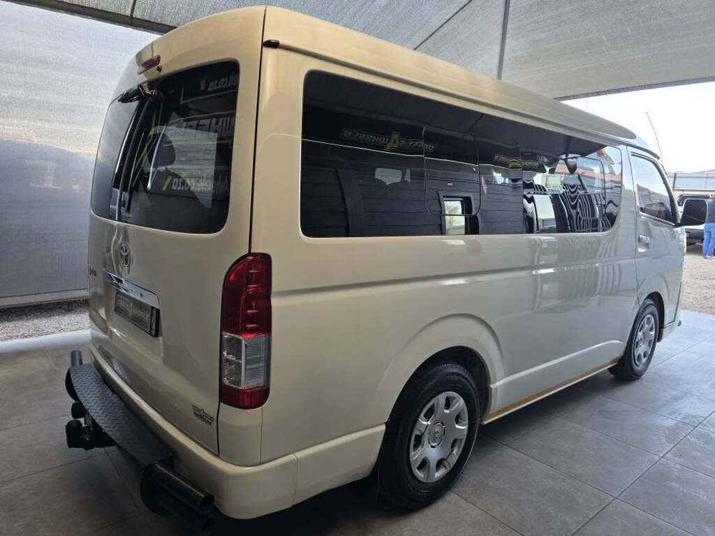 2016 TOYOTA QUANTUM 2.5 D-4D 10 SEAT