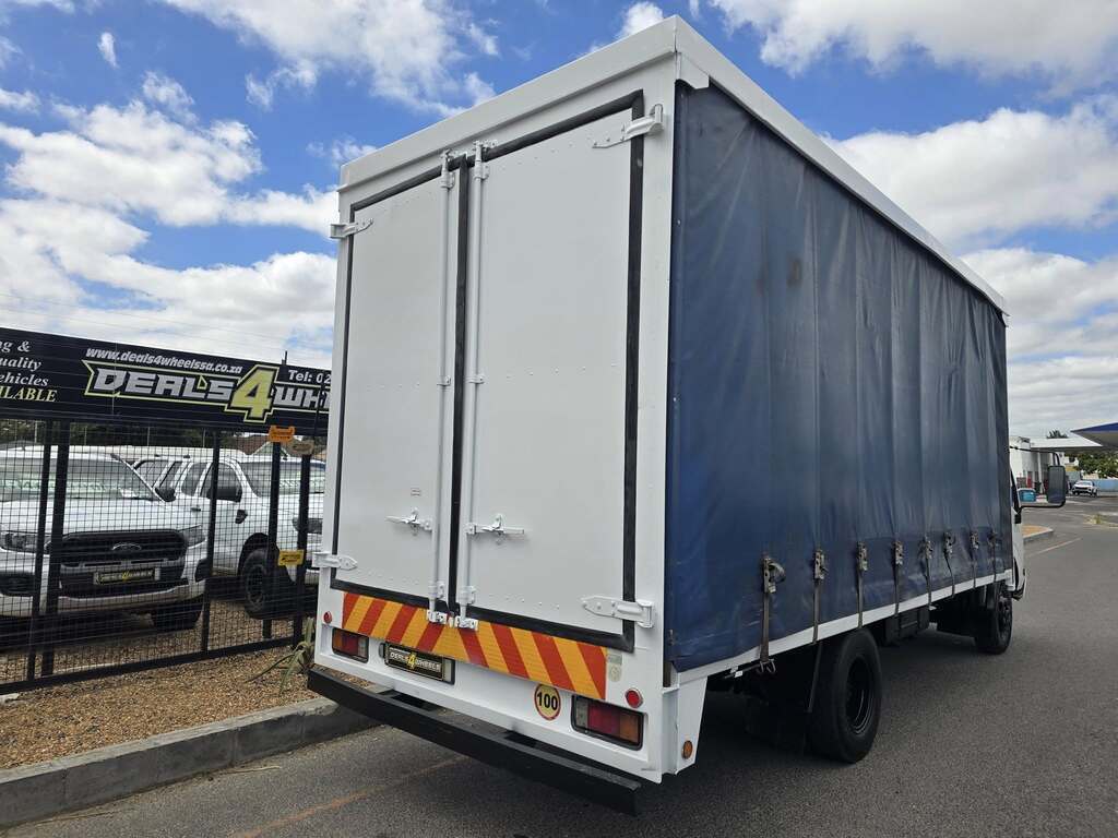 2011 HINO HINO 300 814 LWB F/C C/C