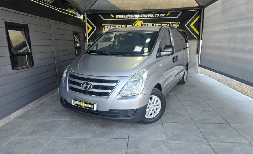 2016 HYUNDAI H-1 2.5 CRDi MULTICAB A/T 6 SEAT