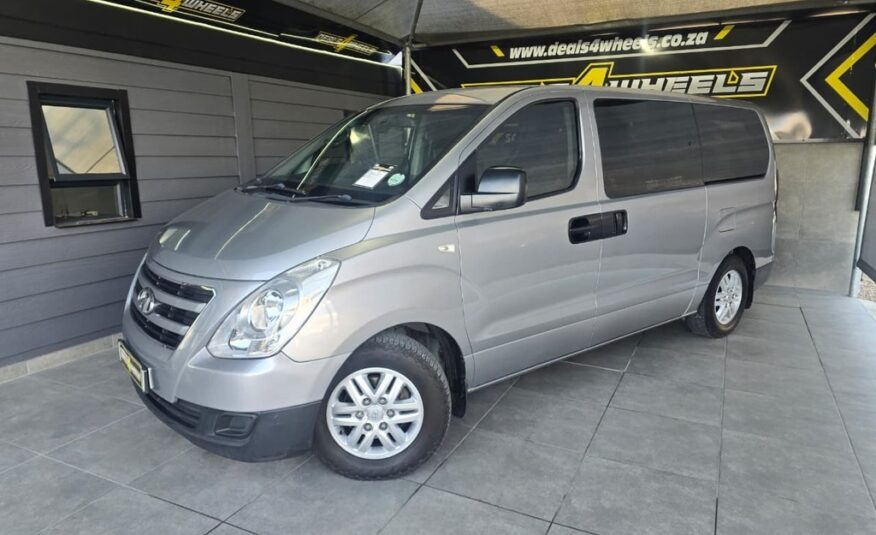 2016 HYUNDAI H-1 2.5 CRDi MULTICAB A/T 6 SEAT
