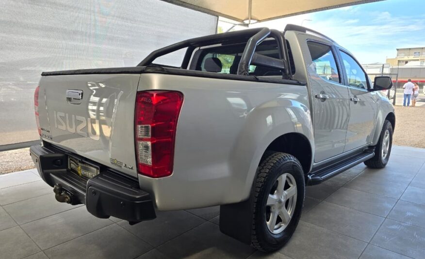 2015 ISUZU KB 300 D-TEQ LX A/T P/U D/C