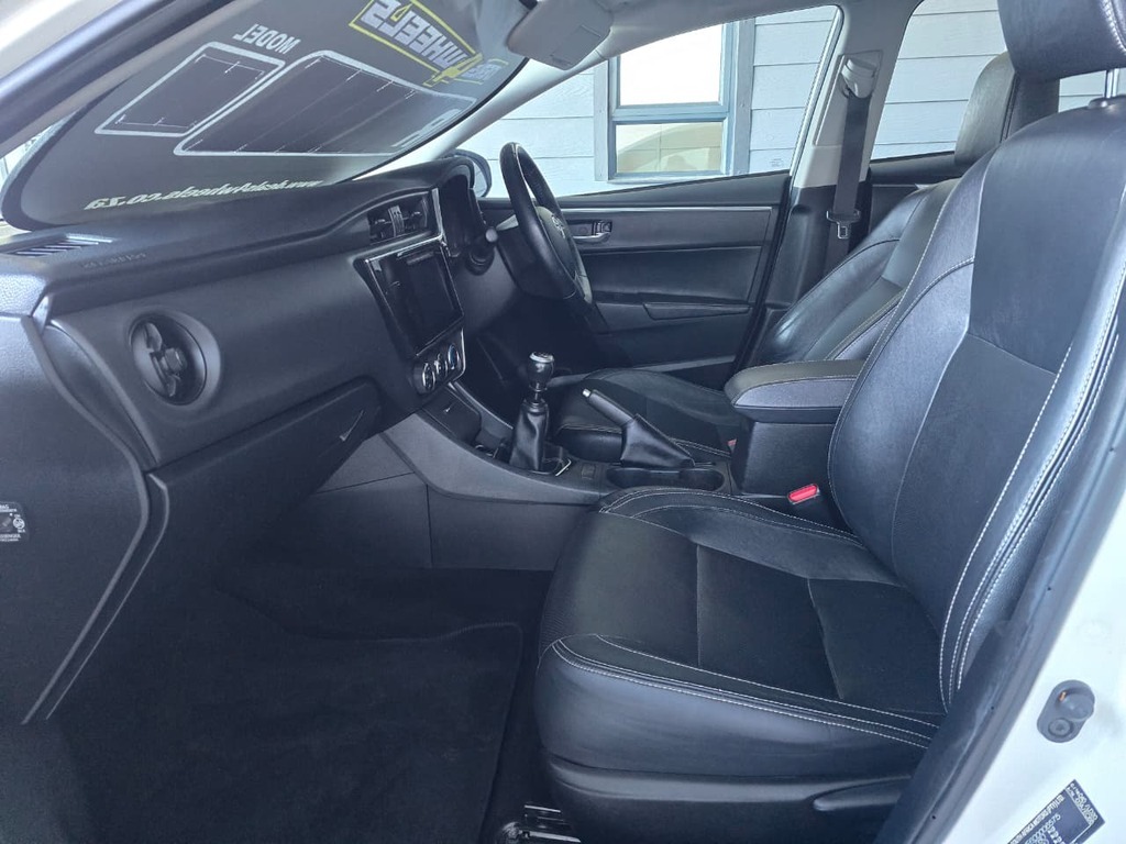 2017 TOYOTA COROLLA 1.4D PRESTIGE