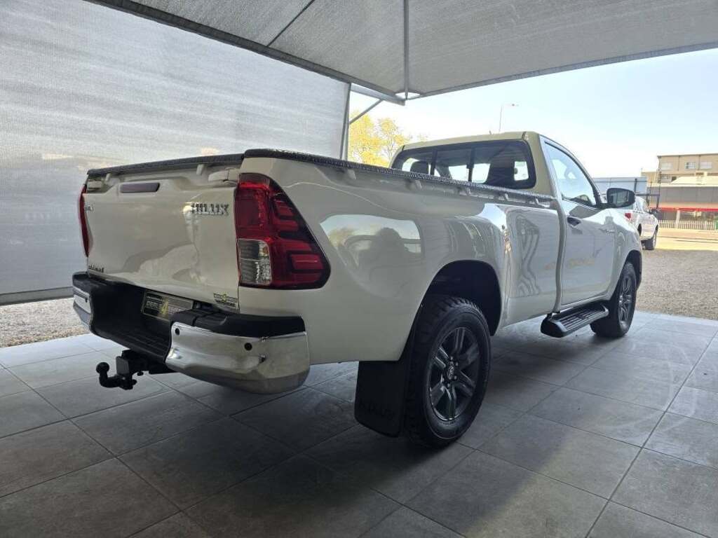 2022 TOYOTA HILUX 2.4 GD-6 RB RAIDER P/U S/C