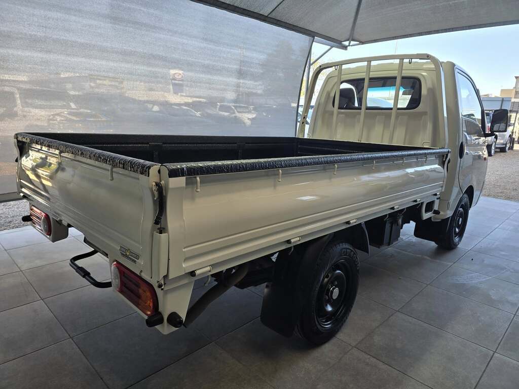 2020 HYUNDAI H100 2.6D F/C C/C