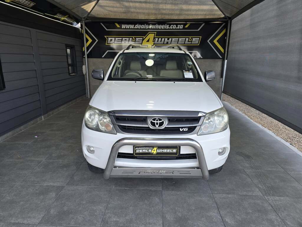 2006 TOYOTA FORTUNER 4.0 V6 RAISED BODY