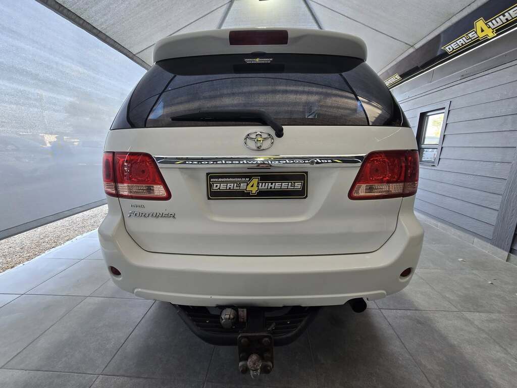 2006 TOYOTA FORTUNER 4.0 V6 RAISED BODY