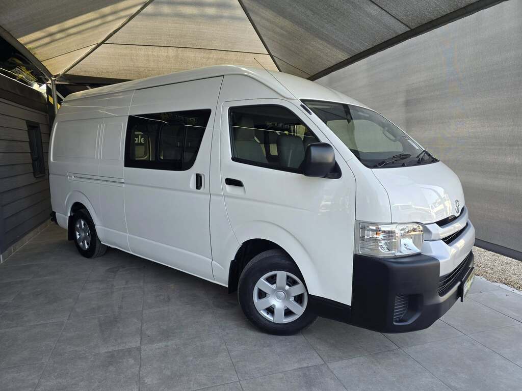 2018 TOYOTA QUANTUM 2.5 D-4D CREWCAB F/C P/V