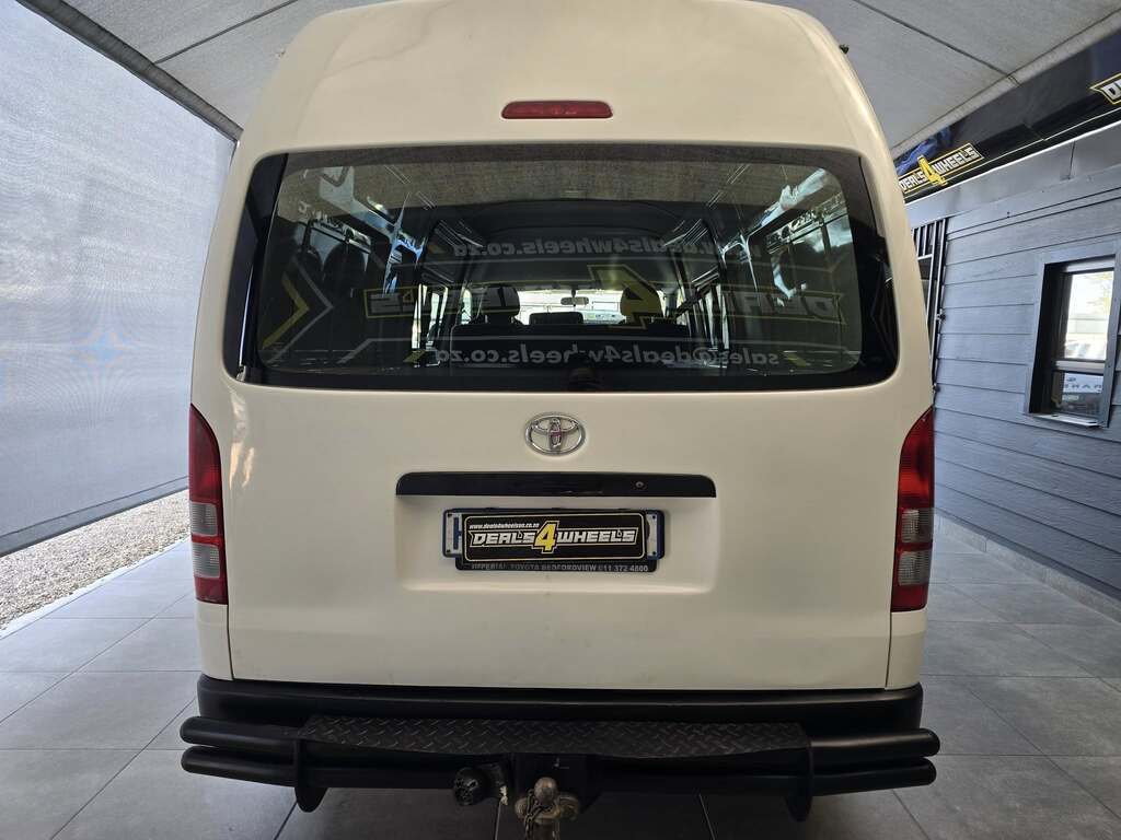 2018 TOYOTA QUANTUM 2.5 D-4D CREWCAB F/C P/V