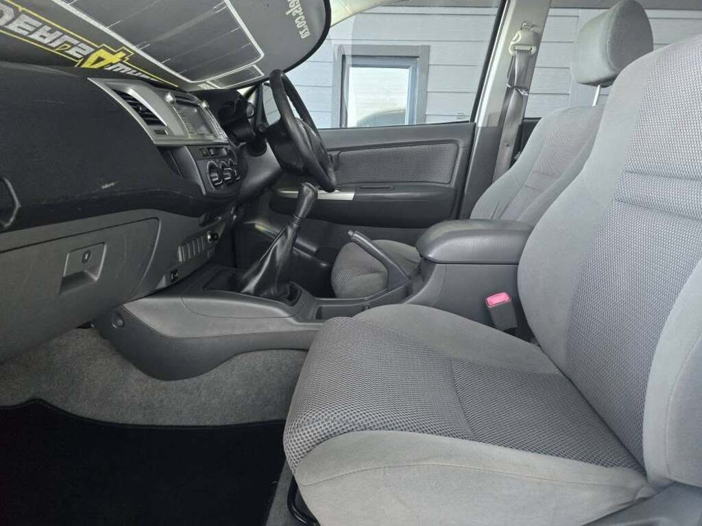 2011 TOYOTA HILUX 2.5 D-4D RAIDER R/B P/U D/C
