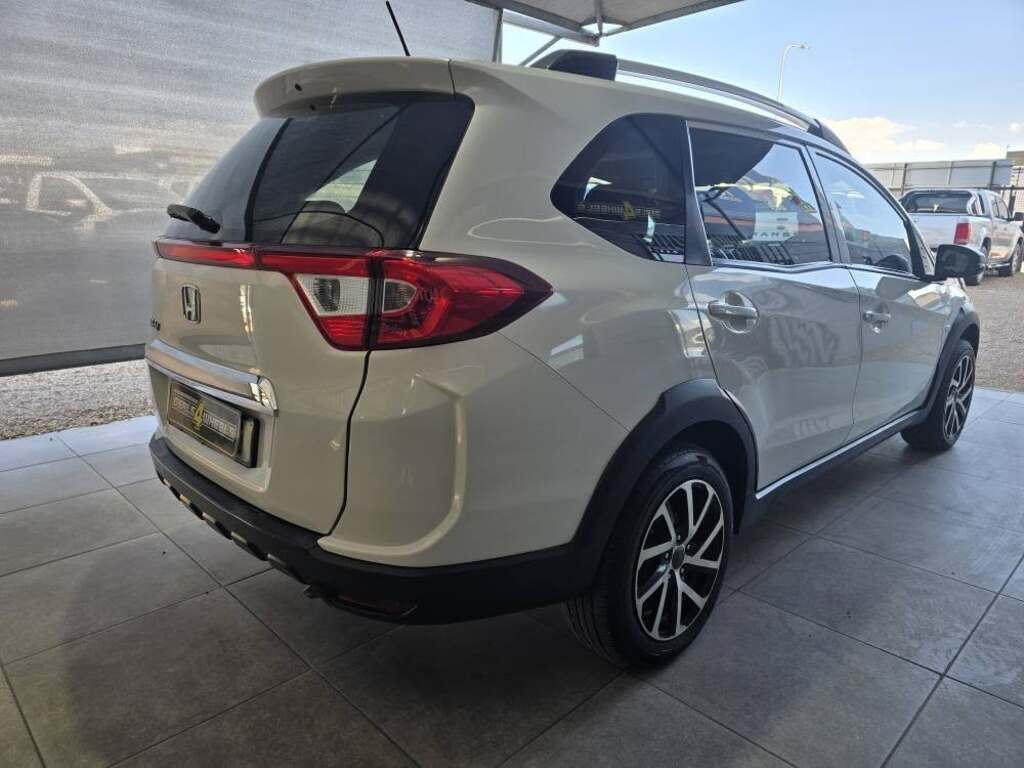 2018 HONDA BR-V 1.5 TREND