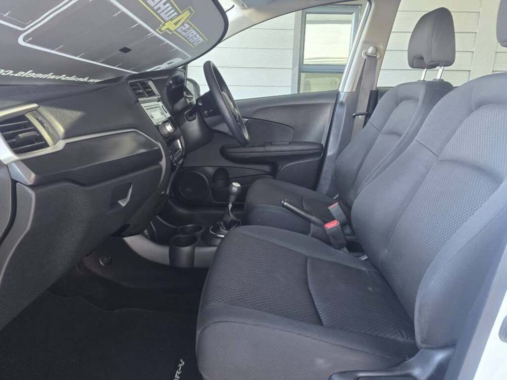 2018 HONDA BR-V 1.5 TREND