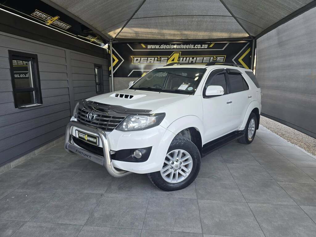 2011 TOYOTA FORTUNER 3.0D-4D 4X4