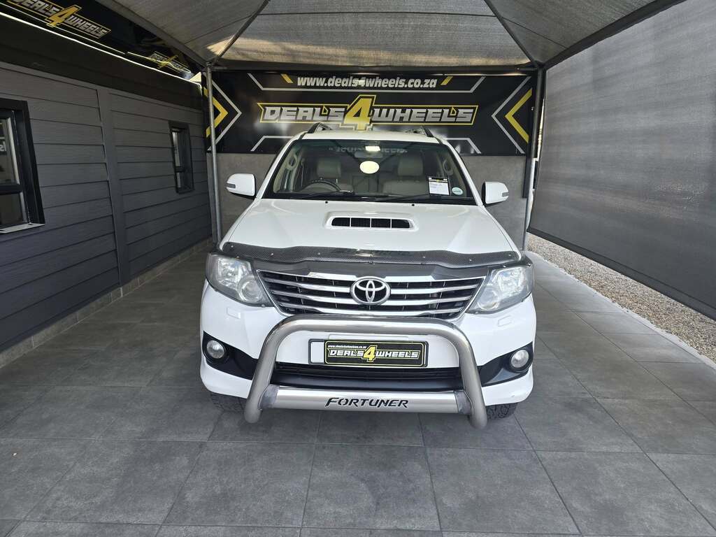 2011 TOYOTA FORTUNER 3.0D-4D 4X4