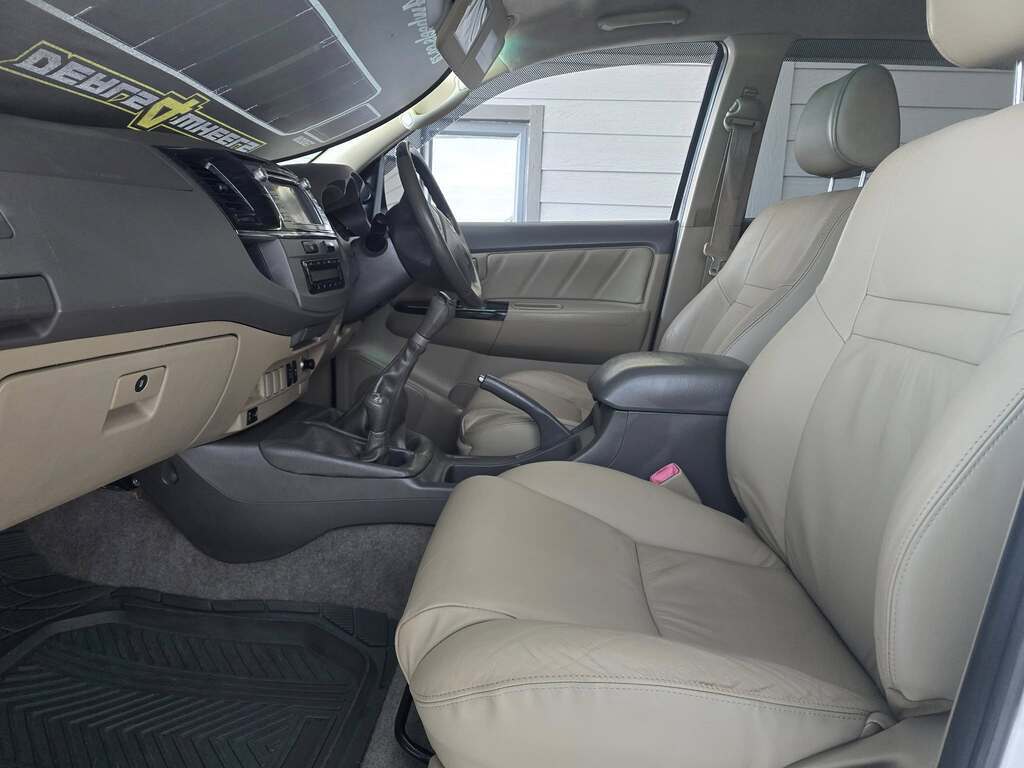 2011 TOYOTA FORTUNER 3.0D-4D 4X4