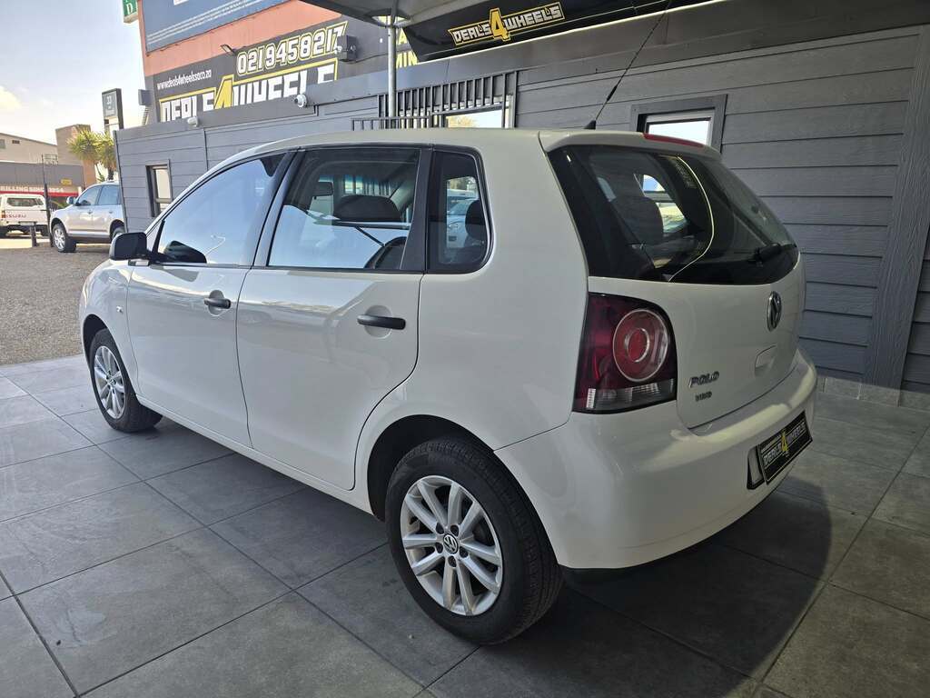 2013 VOLKSWAGEN POLO VIVO 1.4 TRENDLINE 5Dr