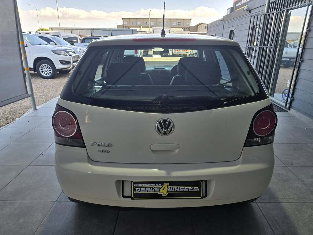 2013 VOLKSWAGEN POLO VIVO 1.4 TRENDLINE 5Dr