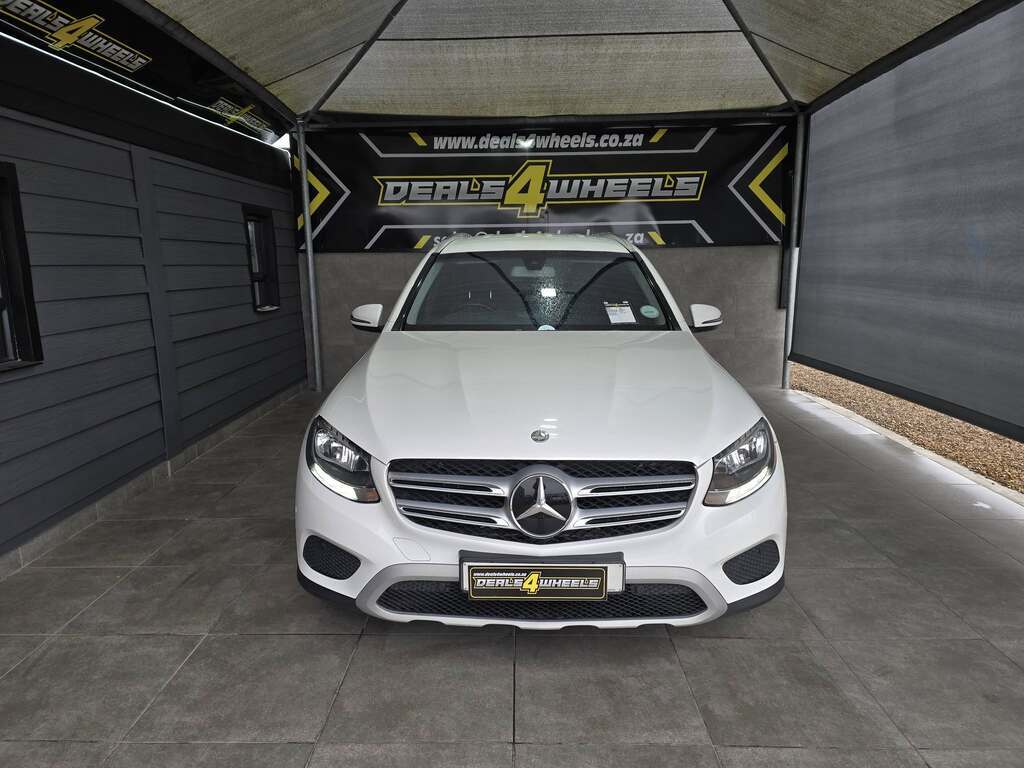 2016 MERCEDES-BENZ GLC 220d