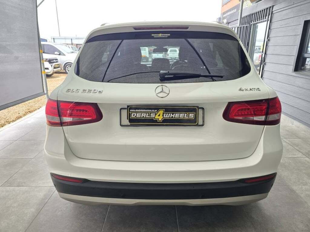 2016 MERCEDES-BENZ GLC 220d