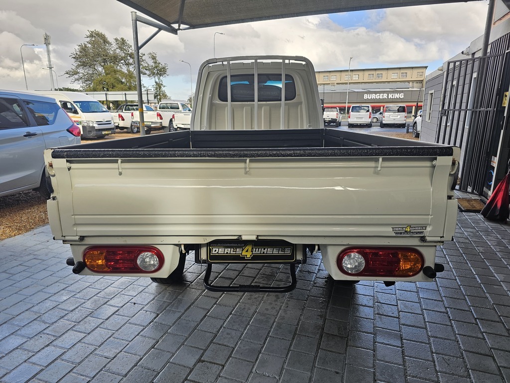 2017 HYUNDAI H100 2.6D F/C D/S