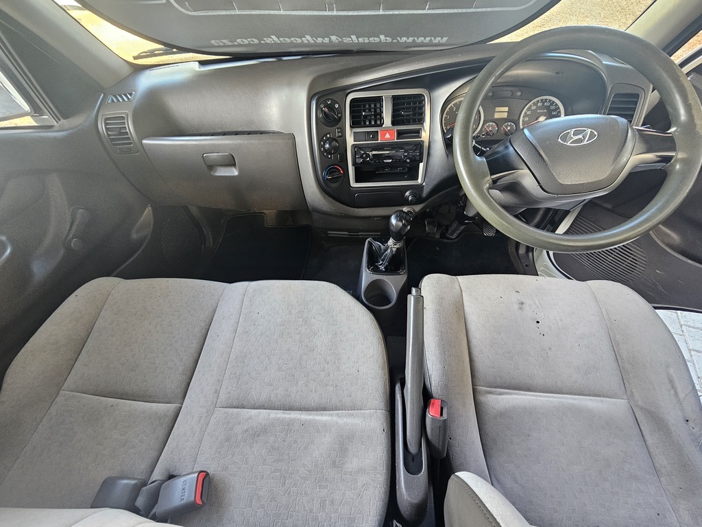 2017 HYUNDAI H100 2.6D F/C D/S