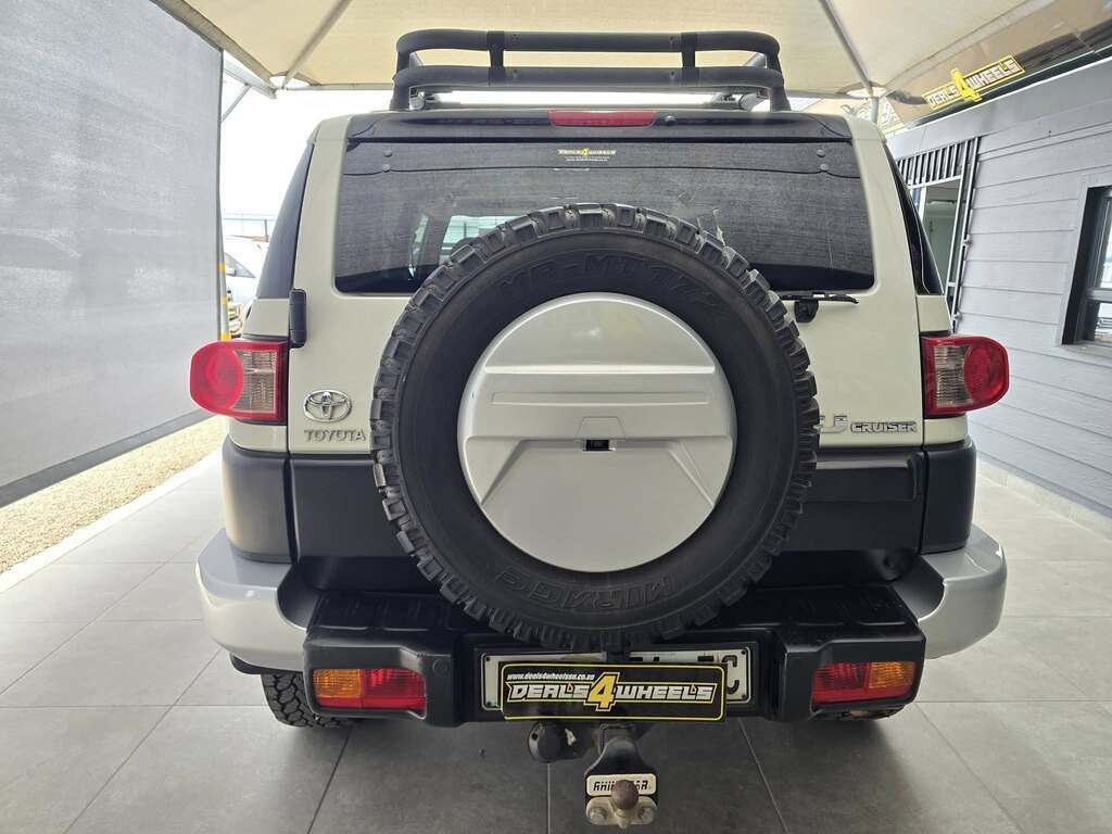 2012 TOYOTA L/CRUISER FJ 4.0 V6 CRUISER