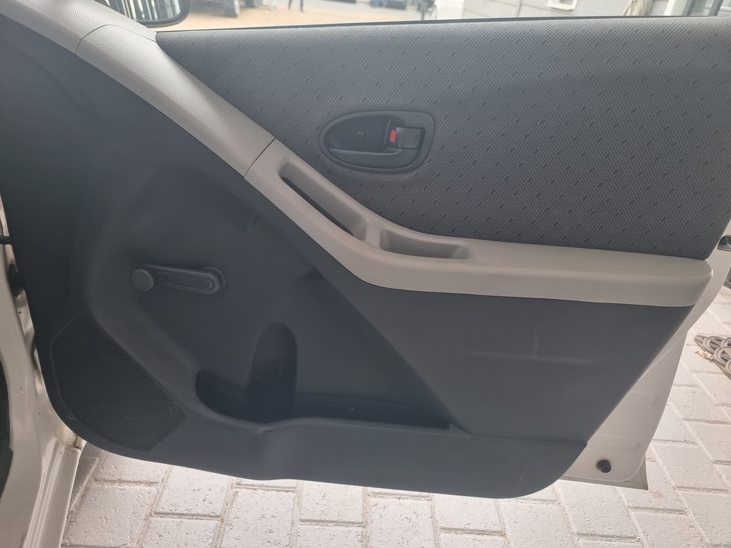 2011 TOYOTA YARIS ZEN3 ACS 5Dr