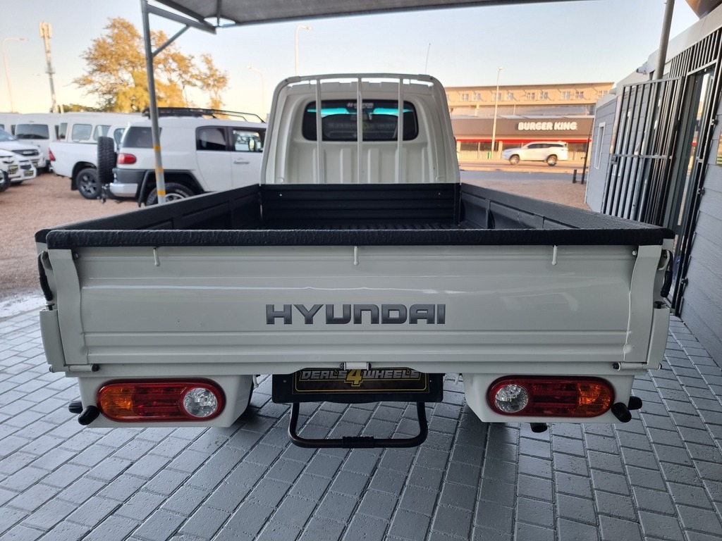 2018 HYUNDAI H100 2.6D F/C D/S