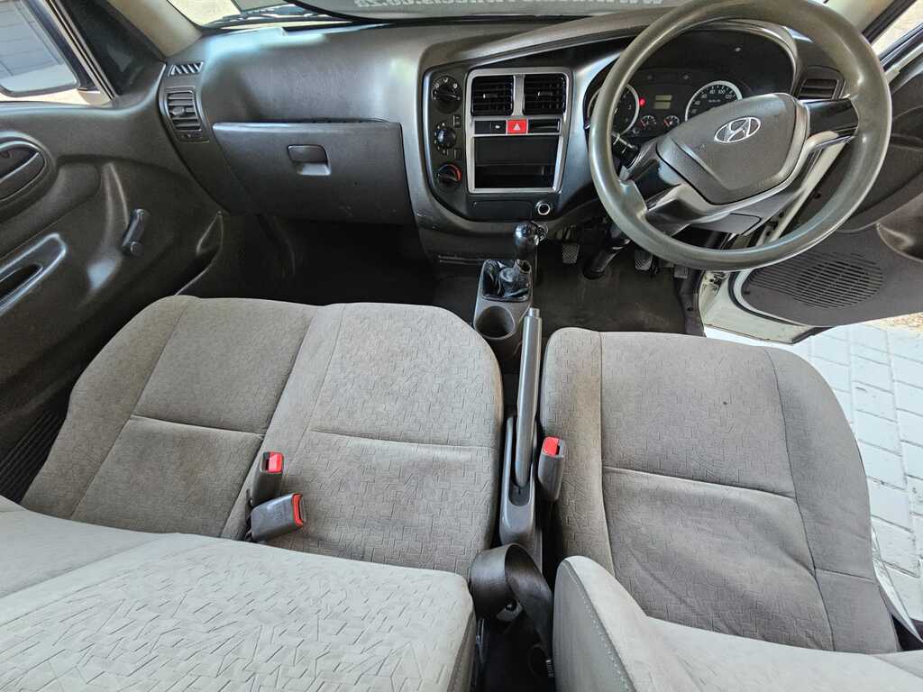 2016 HYUNDAI H100 2.6D F/C D/S