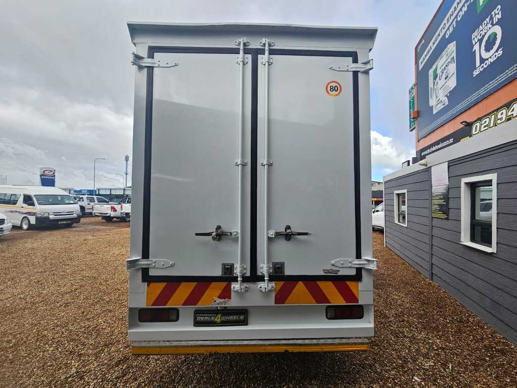 2015 FUSO CANTER FE6-130 F/C C/C