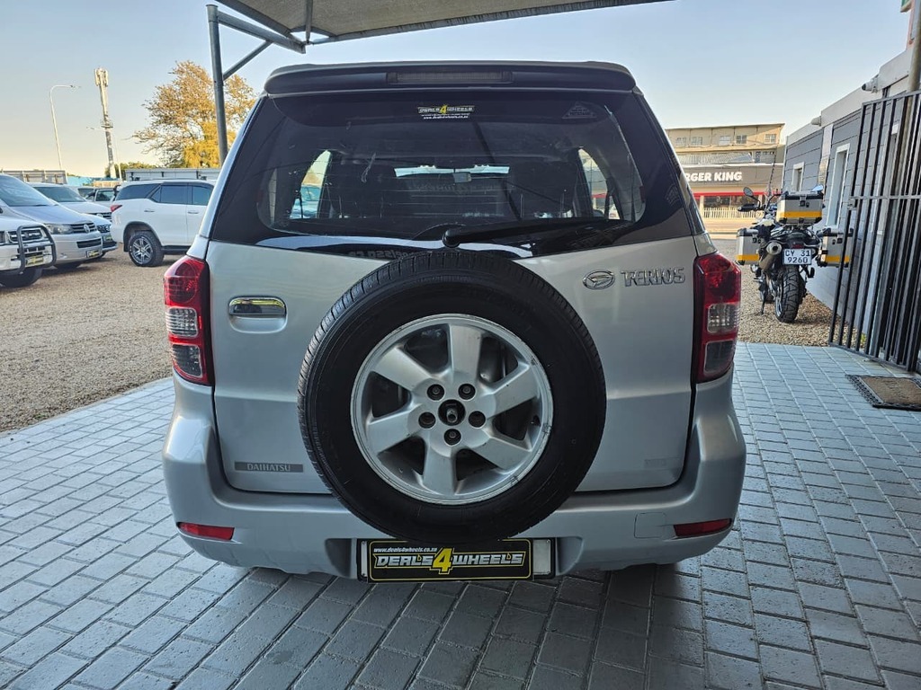 2010 DAIHATSU TERIOS 7 SEAT