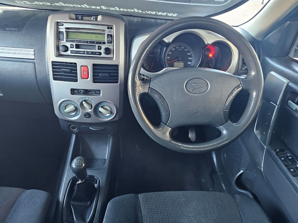 2010 DAIHATSU TERIOS 7 SEAT