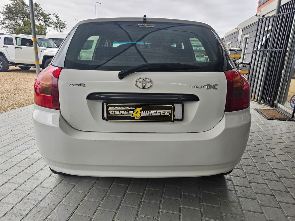 2003 TOYOTA RunX 140i R