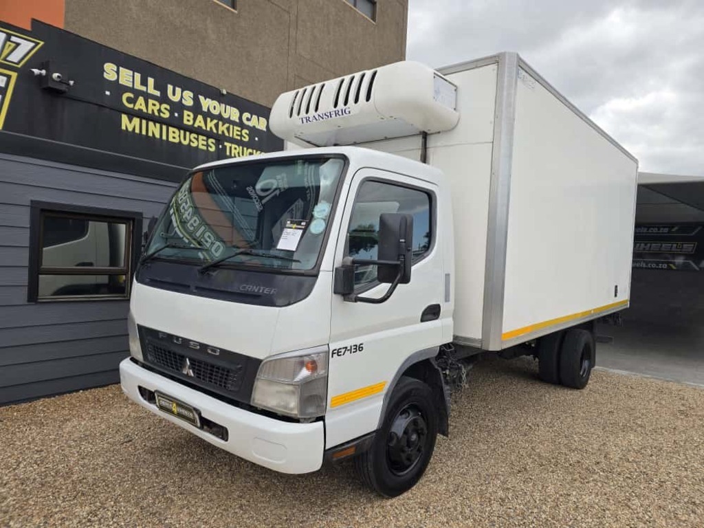 2014 FUSO CANTER FE7-136 F/C C/C