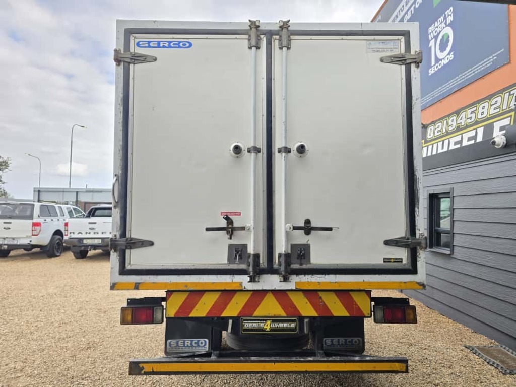 2014 FUSO CANTER FE7-136 F/C C/C