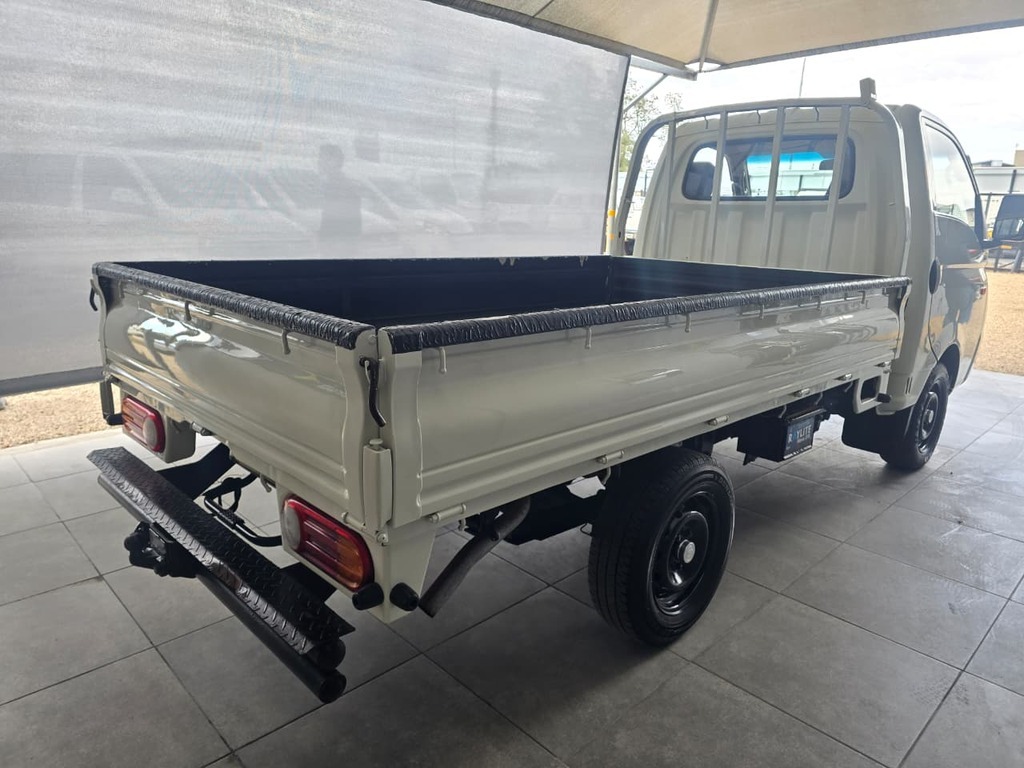 2017 HYUNDAI H100 2.6D F/C C/C