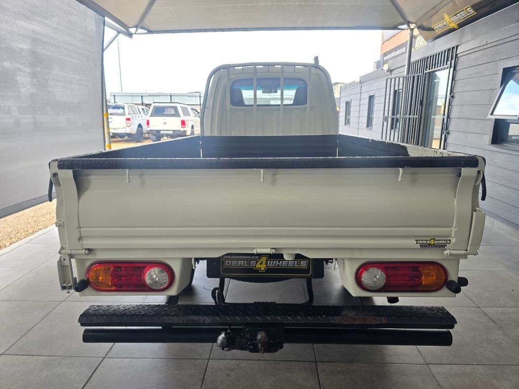 2017 HYUNDAI H100 2.6D F/C C/C