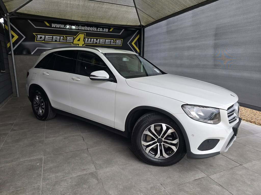 2016 MERCEDES-BENZ GLC 220d