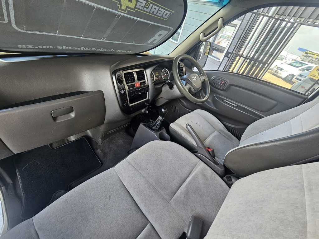 2017 HYUNDAI H100 2.6D F/C D/S