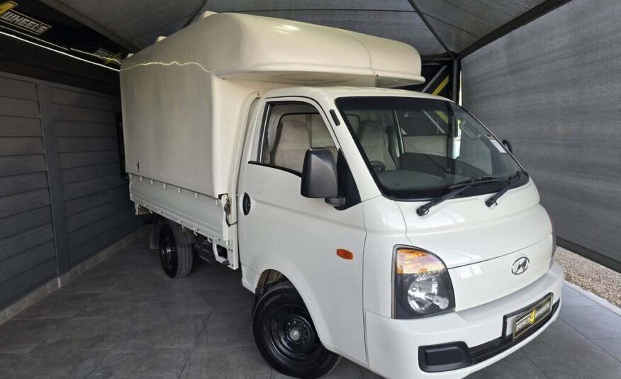 HYUNDAI H100 / BAKKIE