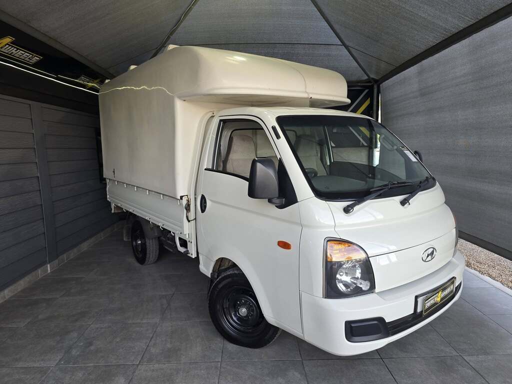 HYUNDAI H100 / BAKKIE