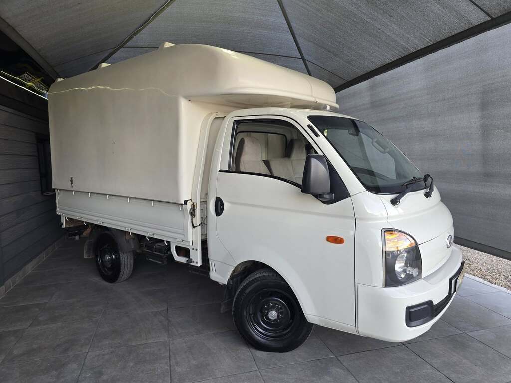 2018 HYUNDAI H100 2.6D F/C D/S